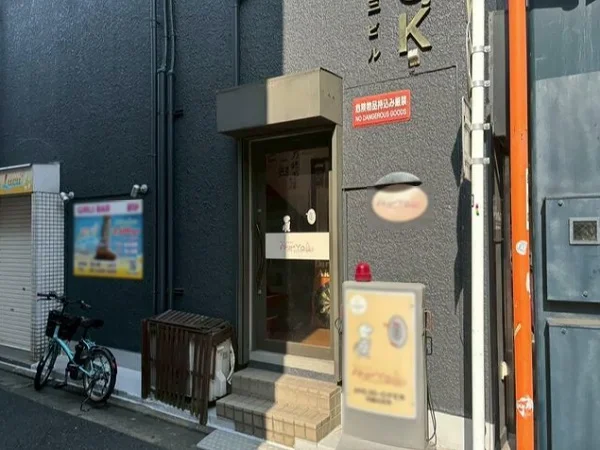 戸越銀座の居抜き店舗のエントランス