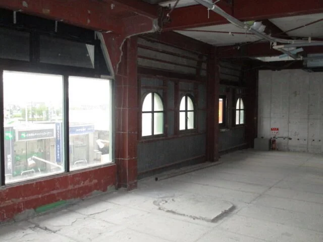 大袋のスケルトン物件の内装