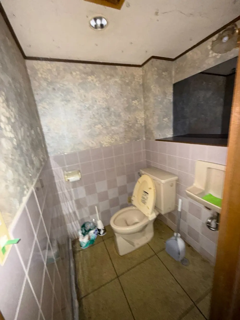 スナック・パブの居抜き物件のトイレ