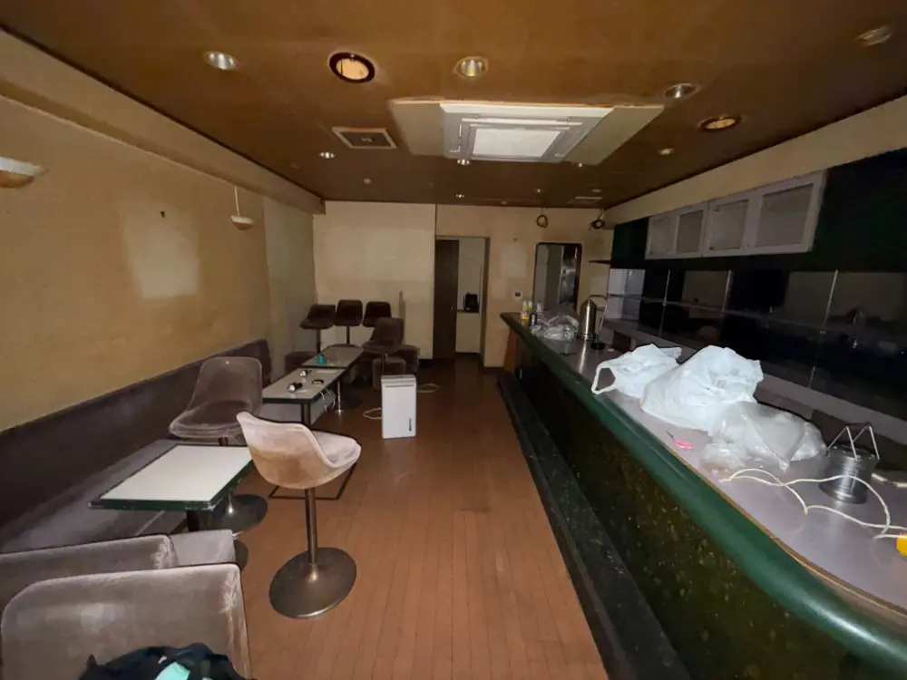 能見台の居抜き店舗の内装