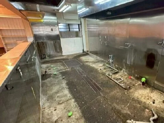 一之江の居抜き店舗の厨房