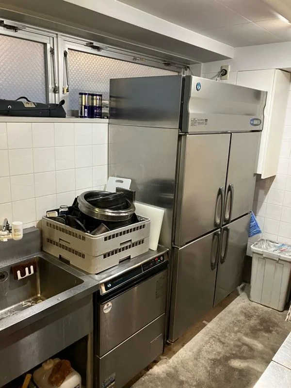 焼肉屋の居抜き物件の厨房