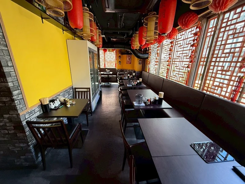 中華料理の居抜き物件の内装