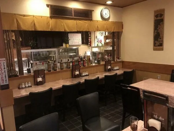 中華料理の居抜き物件の内装