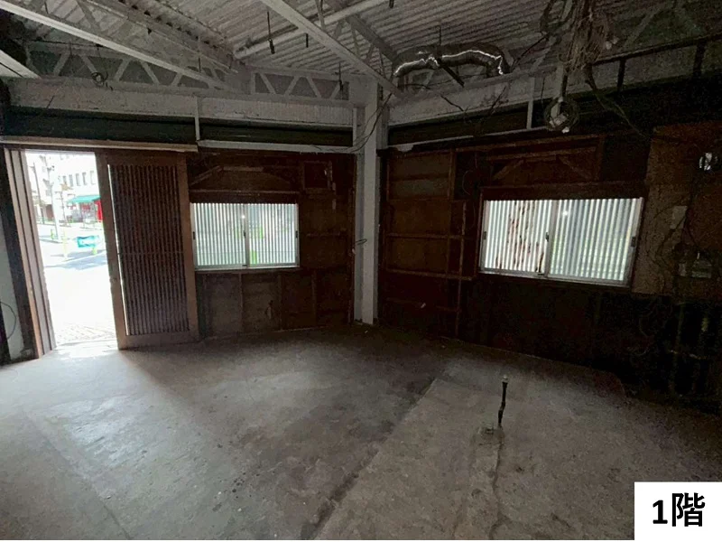 貸店舗(スケルトン)の内装