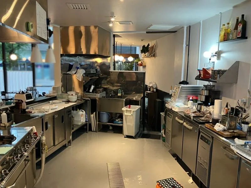 人形町のフレンチ居抜きの厨房