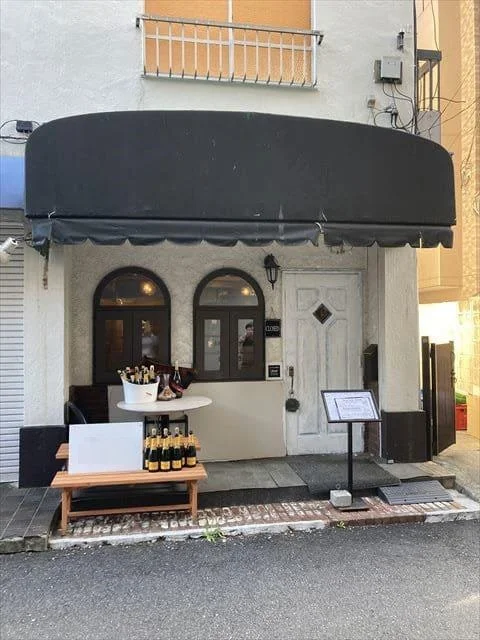 ビストロ・洋食の居抜き物件のエントランス