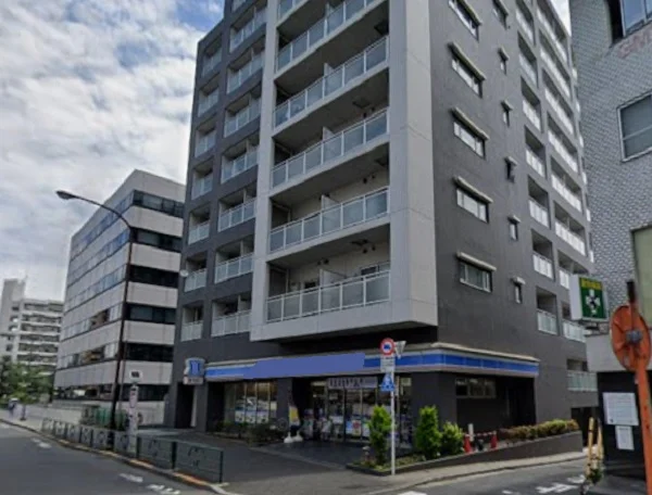 曙橋のスケルトン店舗物件の外観