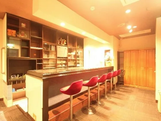 武蔵藤沢のスナック・パブ居抜きの内装