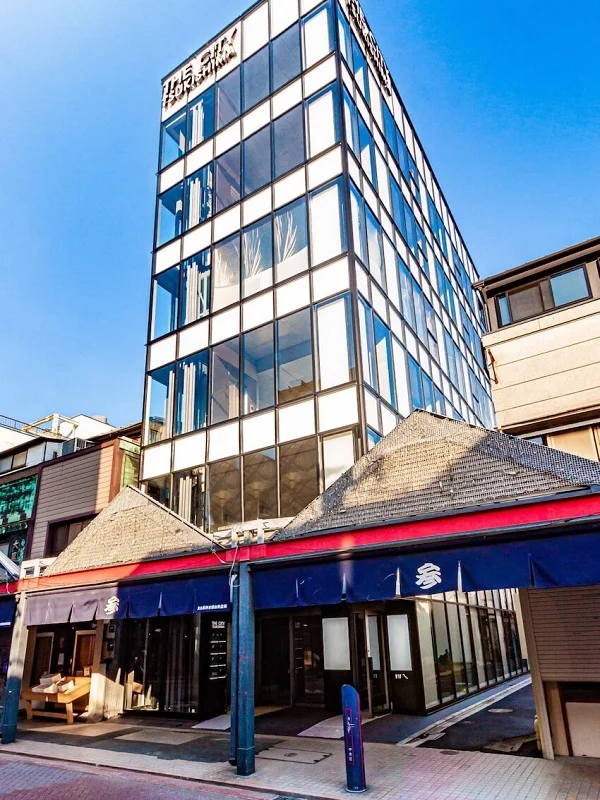 寿司の居抜き物件の外観