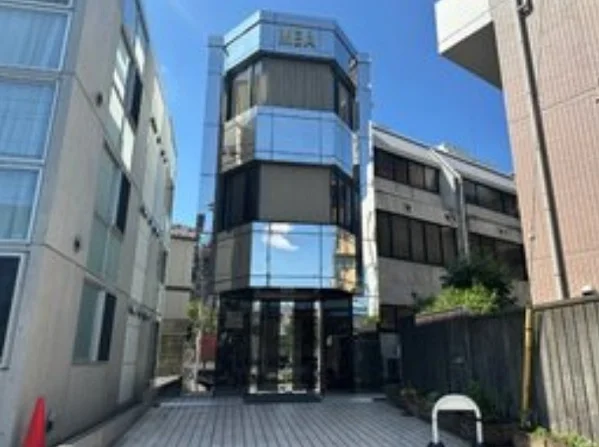 貸店舗(事務所仕様)の外観