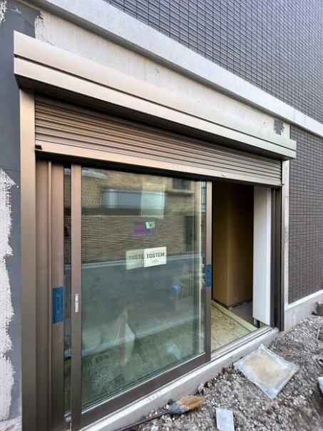 貸店舗(スケルトン)の外観