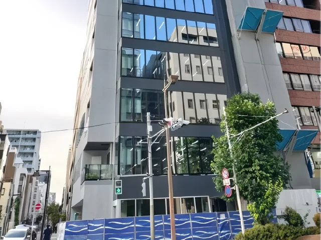 新日本橋のスケルトン物件の外観