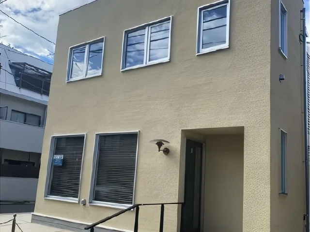 貸店舗(事務所仕様)の外観