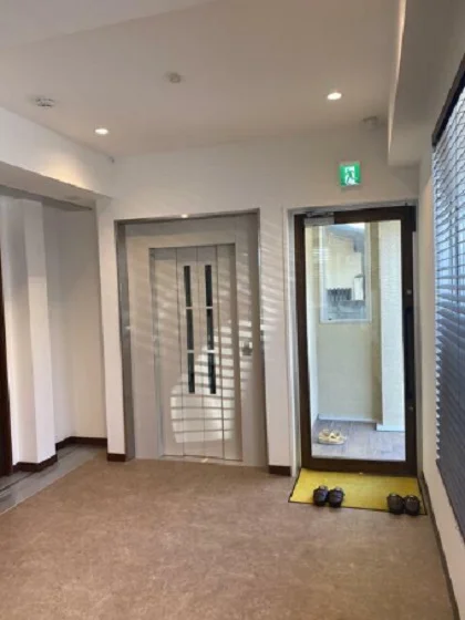 西小山の事務所仕様店舗物件の内装