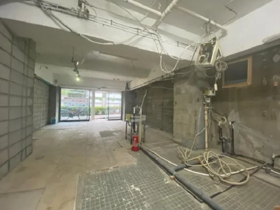 貸店舗(スケルトン)の内装