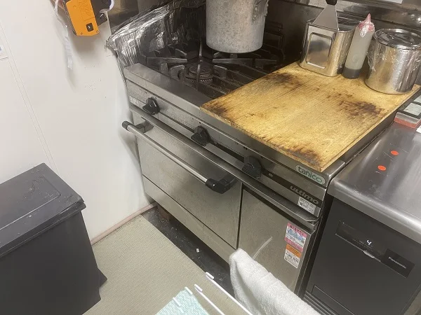 三ツ境の居抜き店舗の厨房