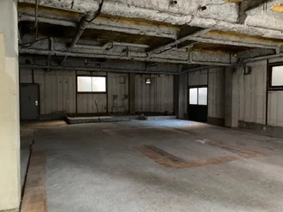 貸店舗(スケルトン)の内装