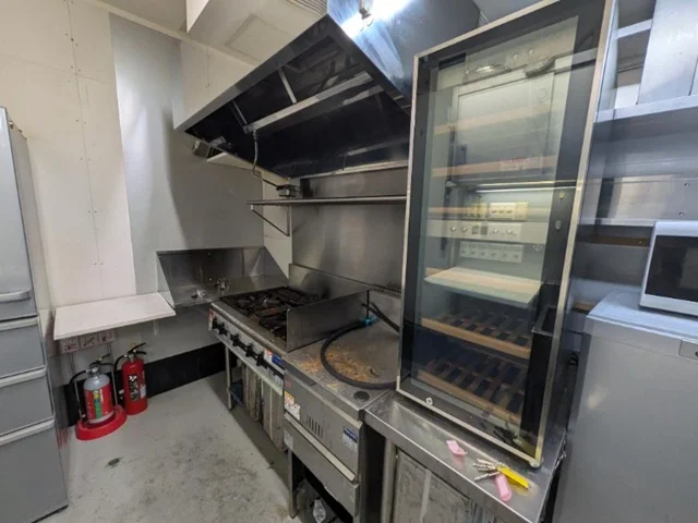 乃木坂の居抜き店舗の厨房