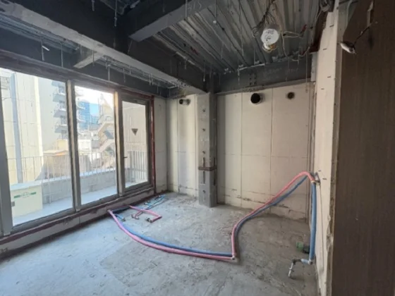 六本木のスケルトン物件の内装