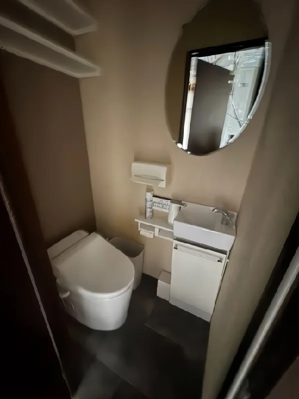 六本木のスケルトン物件の内装