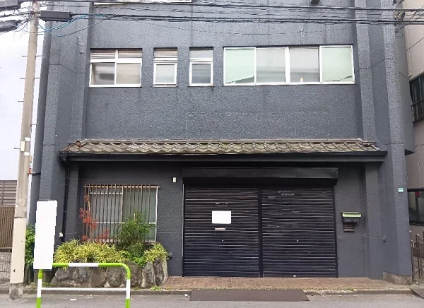 貸店舗(事務所仕様)の外観