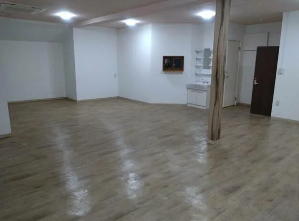 貸店舗(事務所仕様)の内装