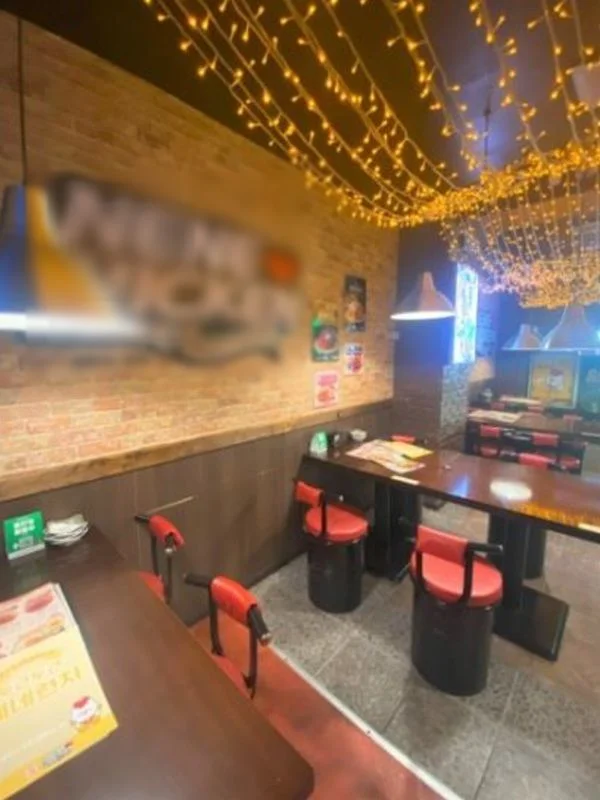 韓国料理の居抜き物件の内装