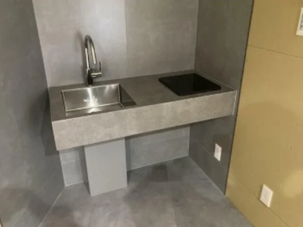 貸店舗(スケルトン)の内装