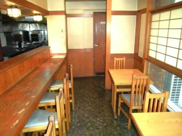 和食の居抜き物件の内装