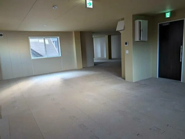 貸店舗(スケルトン)の内装