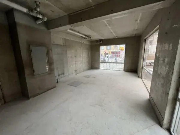 梶が谷の事務所仕様店舗物件の内装