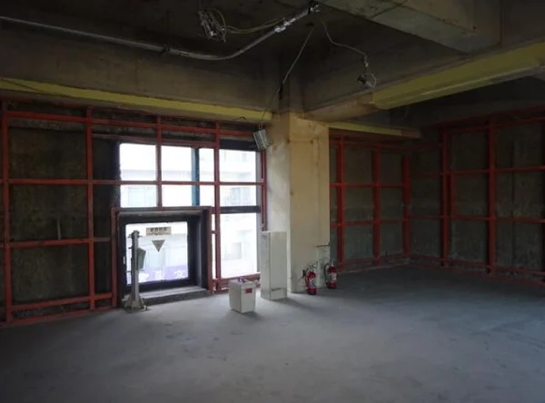 西千葉のスケルトン物件の内装