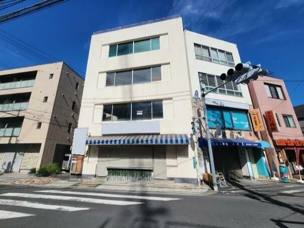 小岩のスケルトン物件の外観