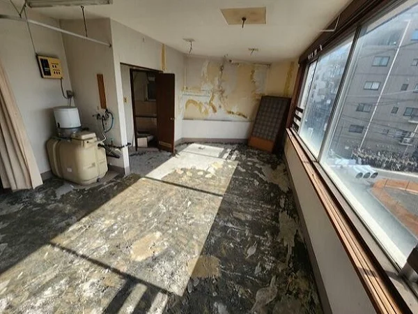 貸店舗(スケルトン)の内装