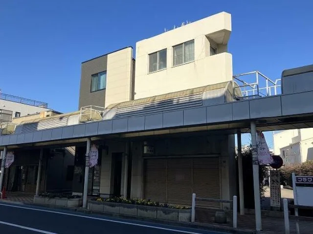 貸店舗(スケルトン)の外観