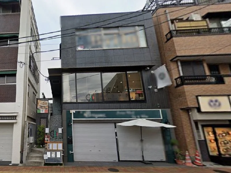 貸店舗(スケルトン)の外観