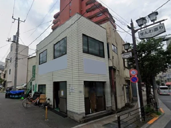 入谷のスケルトン店舗物件の外観