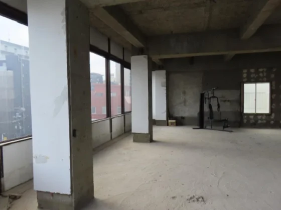 貸店舗(スケルトン)の内装