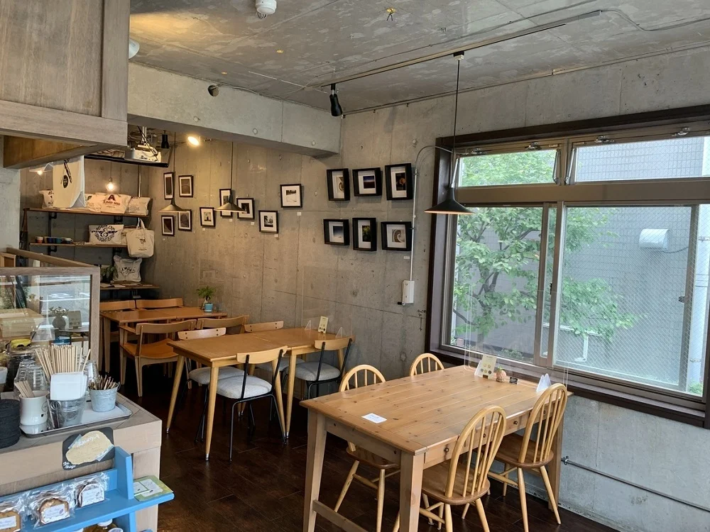 国立のカフェ・喫茶店居抜きの内装