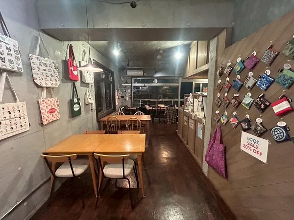 国立のカフェ・喫茶店居抜きの内装