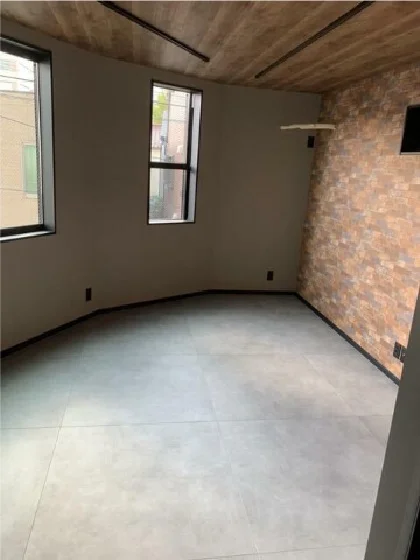 北千住のスケルトン物件の内装