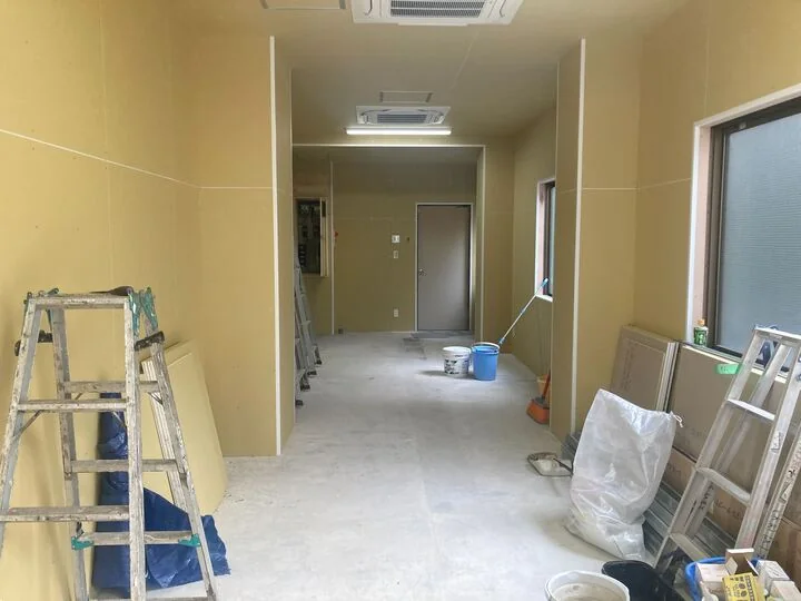 新橋のスケルトン物件の内装