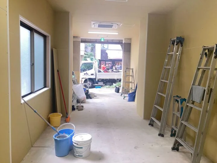 新橋のスケルトン物件の内装