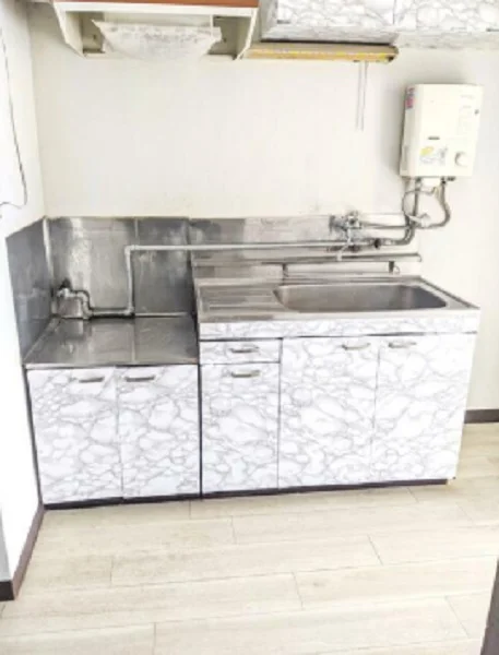 井の頭公園の事務所仕様物件の内装