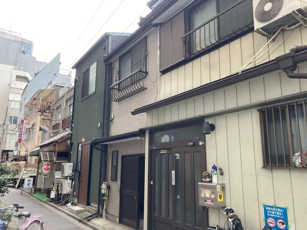 貸店舗(スケルトン)の外観