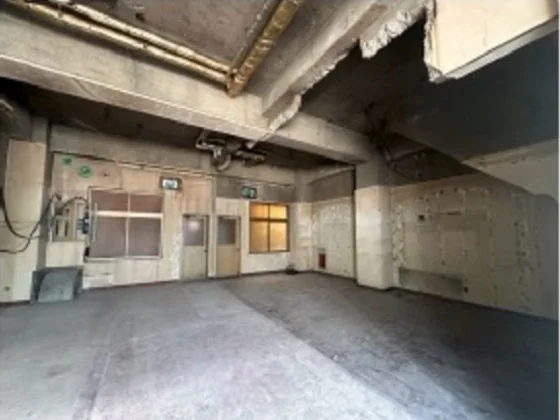 貸店舗(スケルトン)の内装