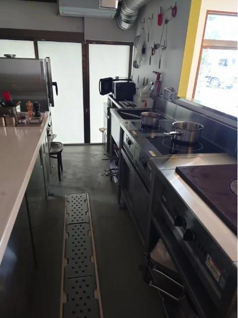 西国立のビストロ・洋食居抜きの厨房