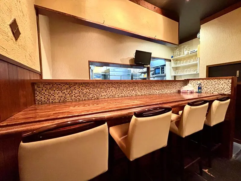 小岩のビストロ・洋食居抜きの内装