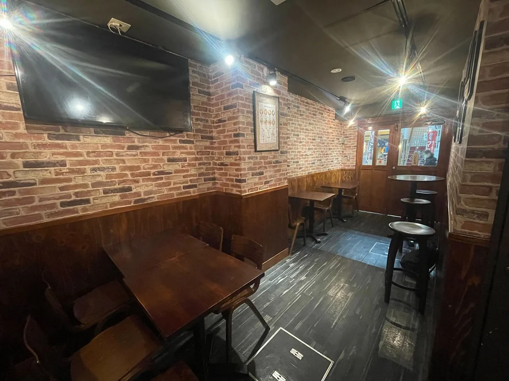 京急蒲田のダイニングバー居抜きの内装